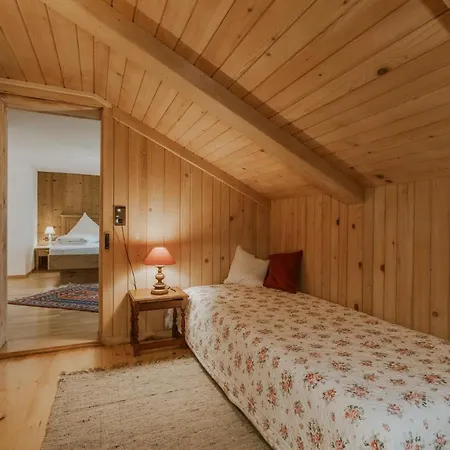 Gaestehaus Ilishof بيت للعطل